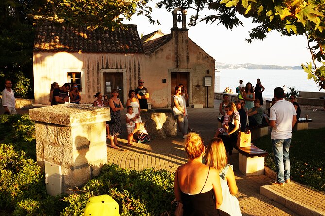 2-Hour Guided Walking Tour in Mlini - St. Roch church, usually closed: seeing a tiny 15th-century stop up close