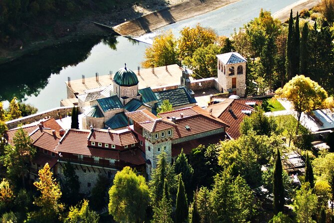 3 days private tour from Dubrovnik to see Bosnia (few variants) - Day 2: Where the Architecture and Sacred Spaces Take Over