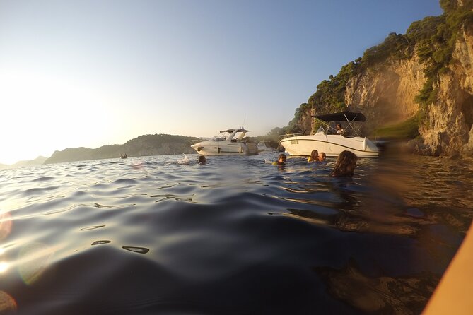 4h / 6h / 8h Elaphite Islands Tour with 7.5m/24FT SunDeck Boat - Green Caves After Blue Cave: More Snorkel Time, More Calm