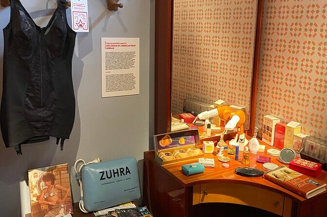A walk through life in communist Yugoslavia - Art, design, and “everyday stuff” as political evidence