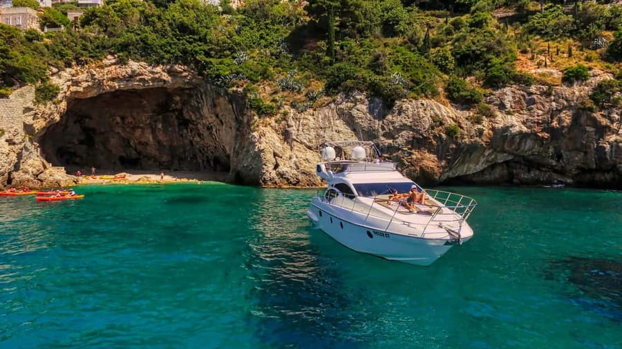 Azimut 43 Fly Private Boat Tour - Why the Azimut 43 Private Boat Tour Feels More Like a Day You Own