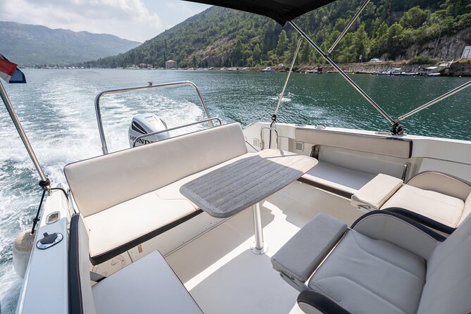 Beneteau Flyer 7.7 Spacedeck Cruise - Sunj Beach on Lopud: sandy water and easy food breaks