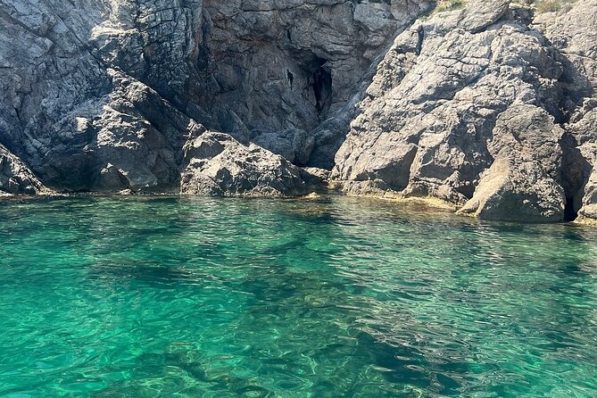Blue and Green Caves boat tour from Dubrovnik Old City - Stop 3: Šunj Beach on Lopud, A Real Break After the Caves