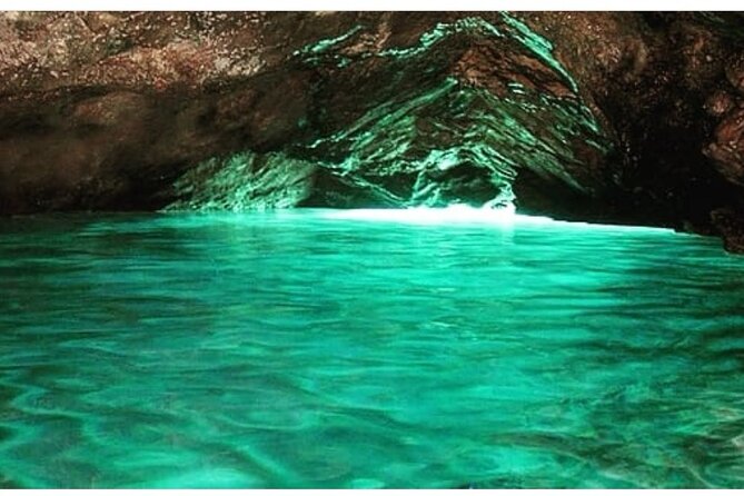 Blue Cave and caves Discovery Dubrovnik - Group Tour by Boat - Dubrovnik-to-Blue Cave by boat: why this route feels worth it
