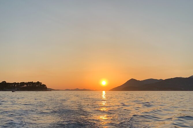 Blue Cave & Caves Small Group Tour – Dubrovnik’s Hidden Coastline - Green Cave: the fast entry and the payoff of being close