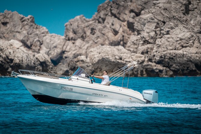 BLUE CAVE & ELAPHITI ISLANDS 4 HOURS ALL INCLUSIVE boat tour - Alcohol, Snorkeling Gear, and the Comfort Factor