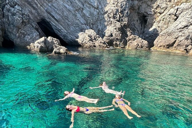 BLUE CAVE&GREEN CAVES /ŠUNJ beach Speedboat tour- WITH DRINKS - Getting on the boat at Lapadska obala 4
