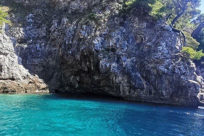 Blue & Green Cave,Sunj beach Small Group Tour with Speedboat - Dubrovnik Speedboat Caves: what the 4-hour format really means