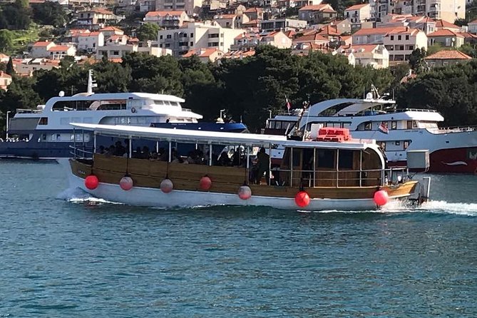 Blue & Green Cave Tour with Elaphite Island Stop from Dubrovnik - Who this cave and beach boat tour is best for