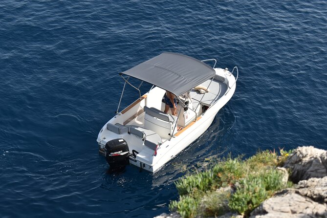 Boat rental in Dubrovnik Croatia. Cruise around Dubrovnik coast and islands - Comfort on Board: What You Get, and What You Bring