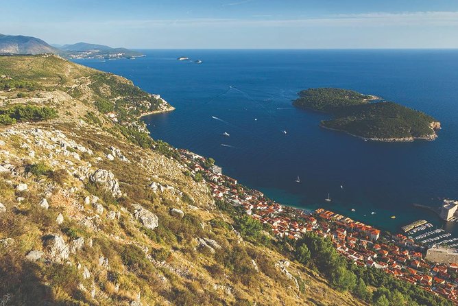 Croatia Island Hopping: Dalmatian Odyssey from Dubrovnik (8 days) - Sailing to Hvar: What Makes the Island Town Worth Your Time