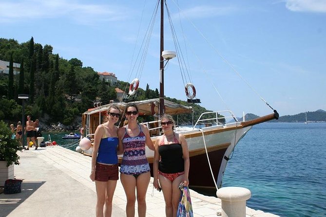 Day Cruise in the Elafiti Islands from Dubrovnik - What About the Guide and Hearing the Story?