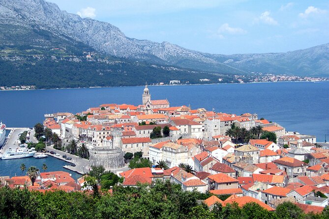 Day Tour of Korcula Island from Dubrovnik with Wine Tasting - Ston First: Tight Streets, Castle Walls, and a Coffee Stop That Sets the Tone