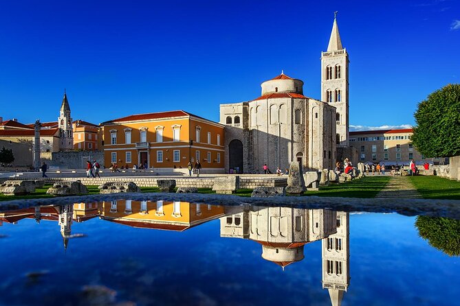 Departure Private Transfer: Dubrovnik City to Dubrovnik Airport by Business Car - Best For Who: Couples, Families, and Cruise Port Departures