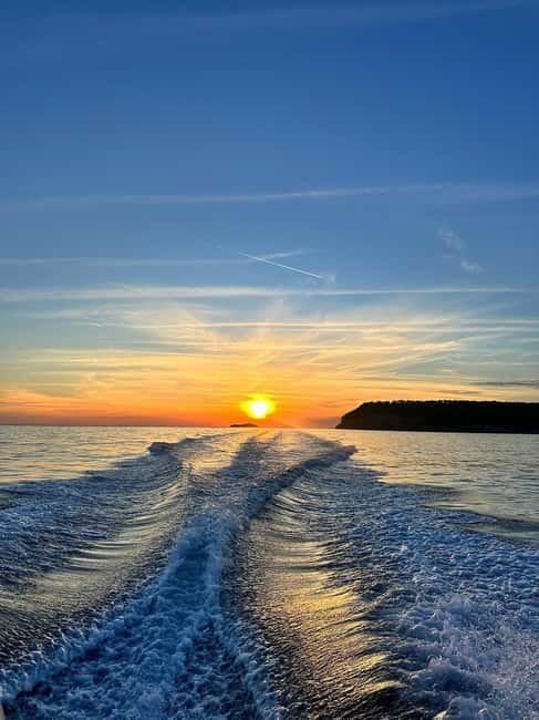 Dubrovnik: 1 Hour Sunset Cruise Around Old City Dubrovnik - Key things to know before you go