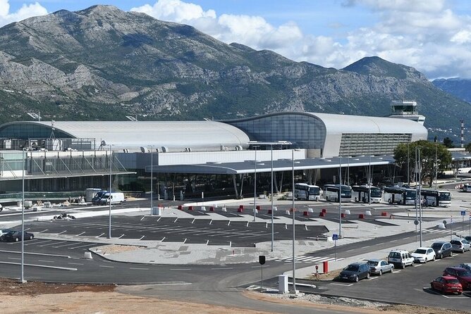 Dubrovnik airport to Dubrovnik city private transfer - The drive to Dubrovnik: about 35 minutes of getting your bearings