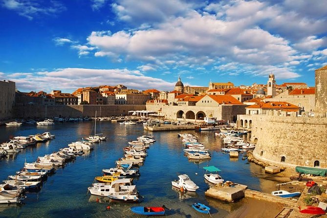 Dubrovnik Airport Transfers: Dubrovnik to Dubrovnik Airport DBV in Business Car - Dubrovnik to DBV by Private Business Car: What You Really Gain