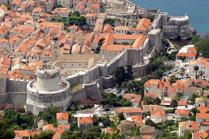 Dubrovnik Airport Transfers: Dubrovnik to Dubrovnik Airport DBV in Business Car - Price and Value: When $58.67 Per Person Makes Sense