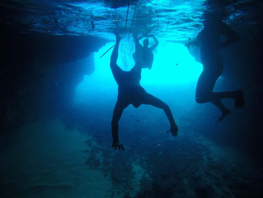 Dubrovnik: Blue Cave and Green Caves Boat Tour from Old City - Drinks, music, and the “comfy boat” factor