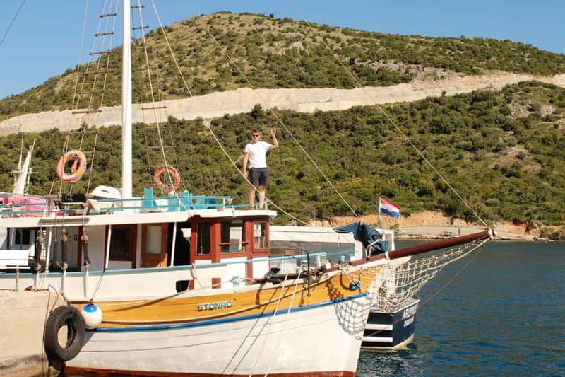 Dubrovnik: Blue Cave & Elaphiti Islands Full-Day Boat Tour - From Lapadska Obala to the open Adriatic