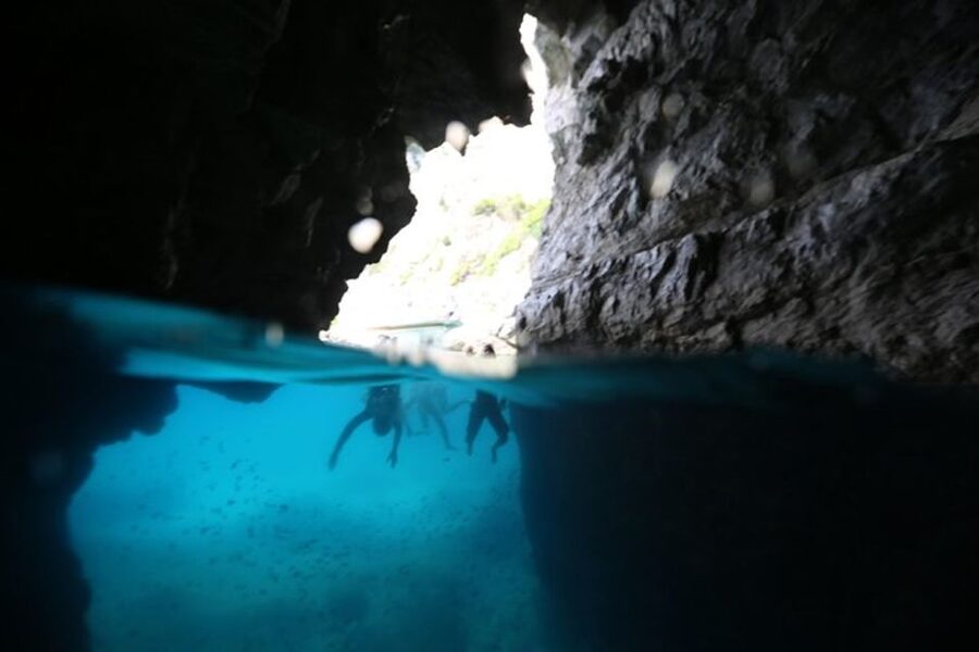 Dubrovnik: Blue Cave & Sunj Beach Boat Tour with Drinks - Kolocep’s Three Green Caves: snorkeling through a natural color show