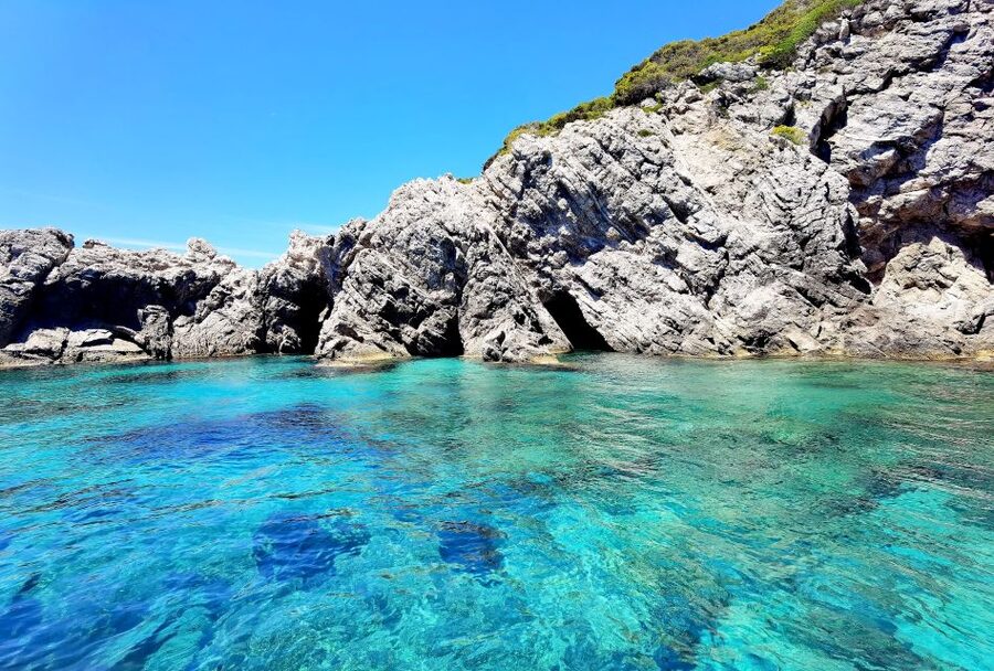 Dubrovnik: Blue Cave & Sunj Beach Boat Tour with Drinks - Blue Cave swim: when conditions cooperate, and when you adapt
