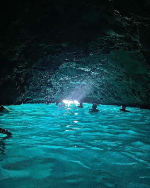 Dubrovnik: Blue Cave Tour by Speedboat with Small Group - Blue Cave on Kolocep: why the water turns electric blue
