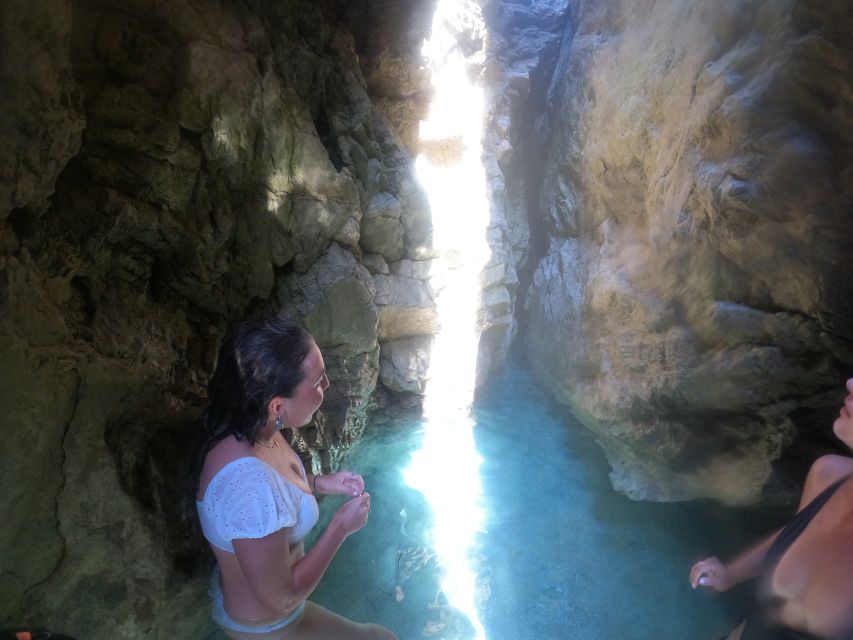 Dubrovnik: Blue & Green Caves Private Boat Tour with Drinks - Should You Book This Dubrovnik Blue and Green Caves Boat Tour?