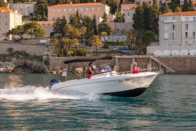 Dubrovnik boat mixed fun tour - How the day flows: fishing, beach sand, Sipan heritage, then snorkeling