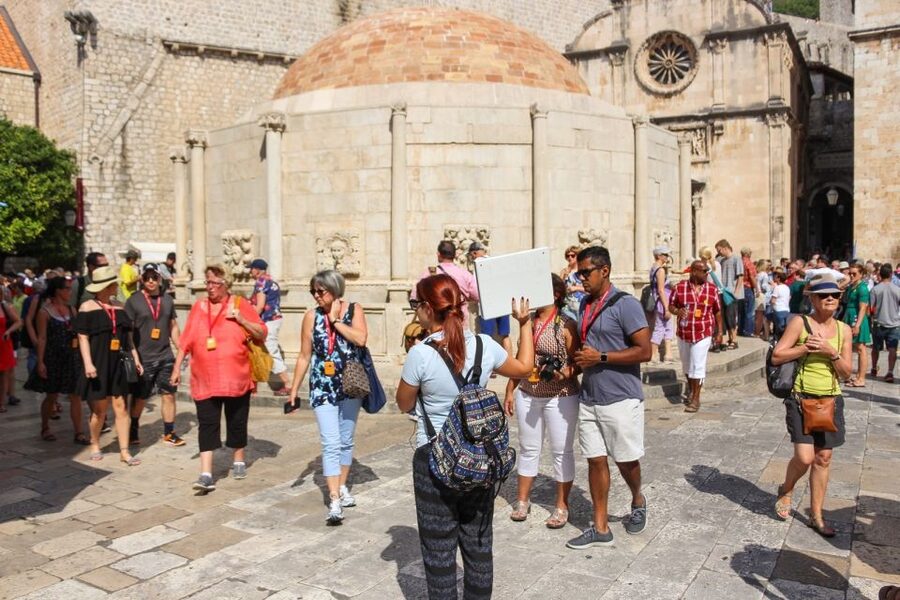 Dubrovnik: Cable Car, Walking Tour and City Walls Combo - Why this cable-car start makes Dubrovnik easier