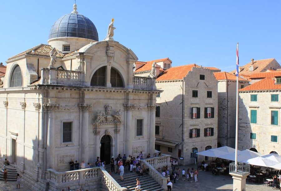 Dubrovnik: Cable Car, Walking Tour and City Walls Combo - The Dubrovnik cable car: views, comfort breaks, and photo time