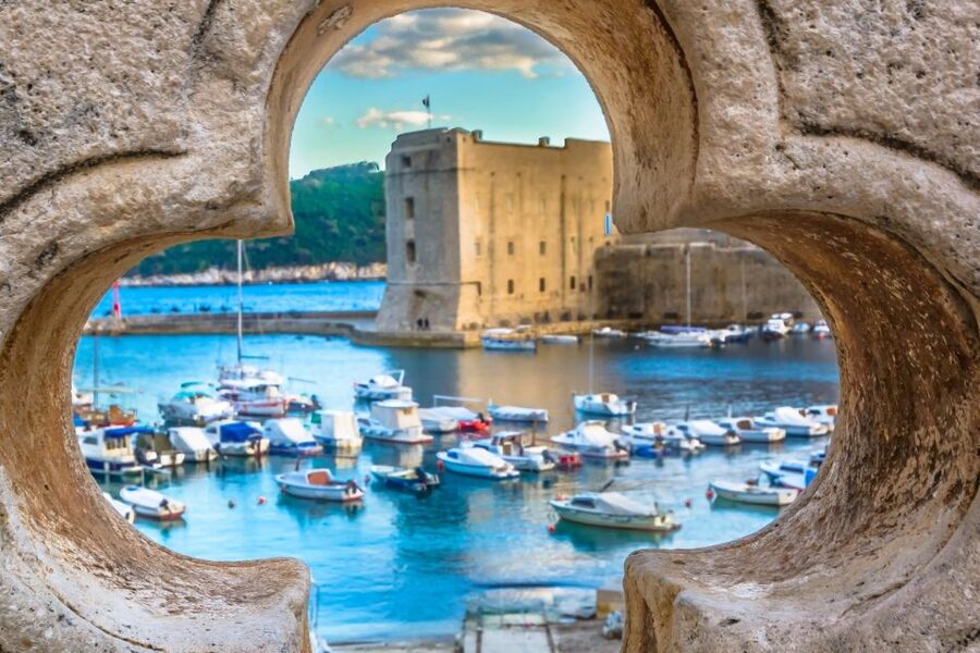 Dubrovnik: Cable Car, Walking Tour and City Walls Combo - Guided Old Town walk: marketplace, palaces, towers, monasteries