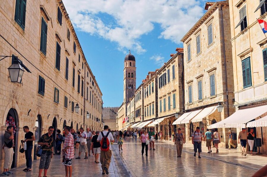 Dubrovnik: Cable Car, Walking Tour and City Walls Combo - Pile Square meet-up at 09:00 and how the tour actually begins