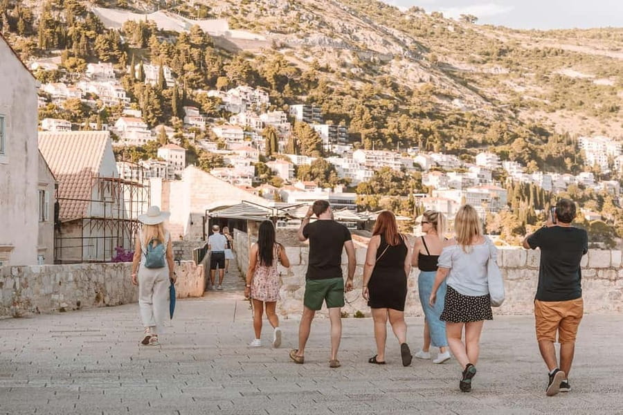 Dubrovnik: City Walls Early Morning or Sunset Walking Tour - Where you meet: Amerling Fountain makes the tour feel easy
