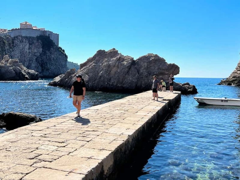 Dubrovnik: City Walls, Old Town Walking Tour & Adriatic View - Dubrovnik Synagogue visit, a different side of the city story