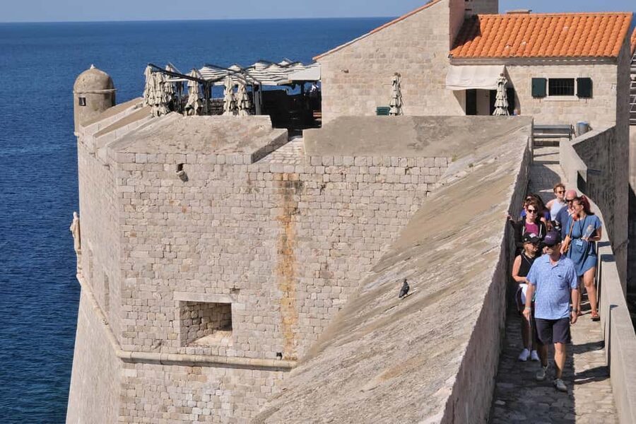 Dubrovnik: City Walls Tour for Early Birds & Sunset Chaser - Meeting at Pile With a Purple Balloon