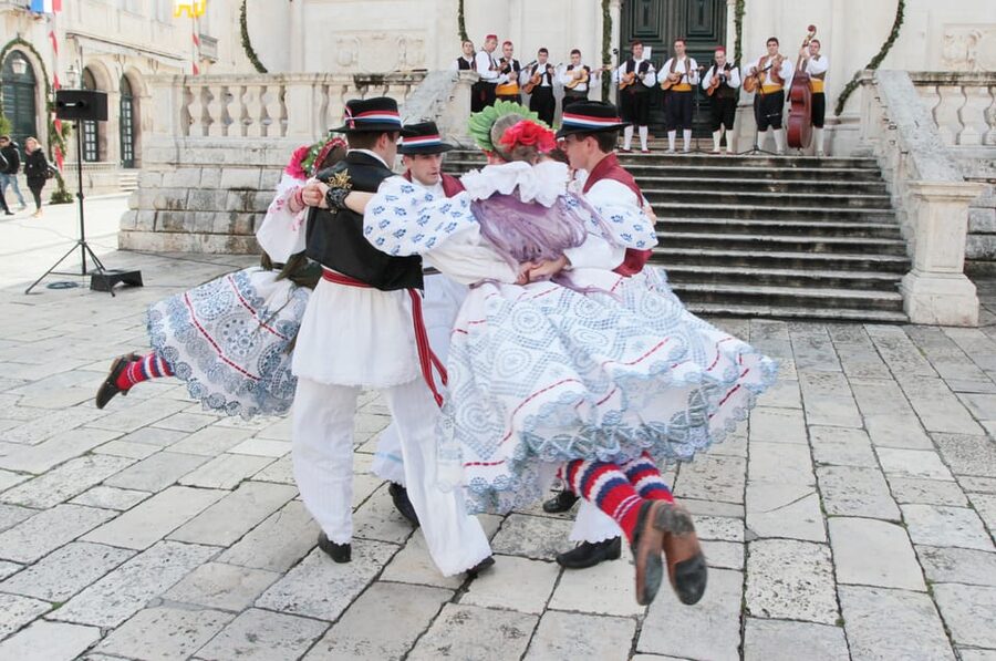 Dubrovnik: Croatian Folklore Show - Practical Tips to Make Your Night Go Smooth