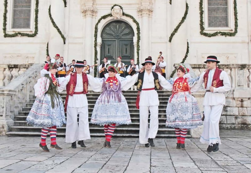 Dubrovnik: Croatian Folklore Show - Inside the One-Hour Program: Singing, Dancing, and Real Rhythm
