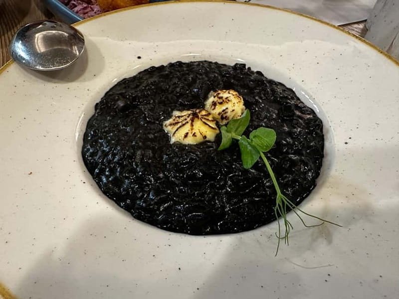 Dubrovnik: Croatian Food, Wine & Old Town Highlights Tour - Wine and food pairing: the best match of the whole meal