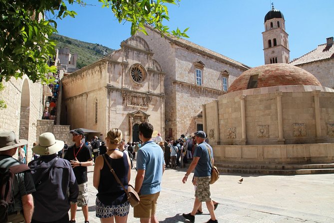 Dubrovnik Discovery Old Town Walking Tour - Stradun essentials: Orlando’s Column and Onofrio’s Fountain