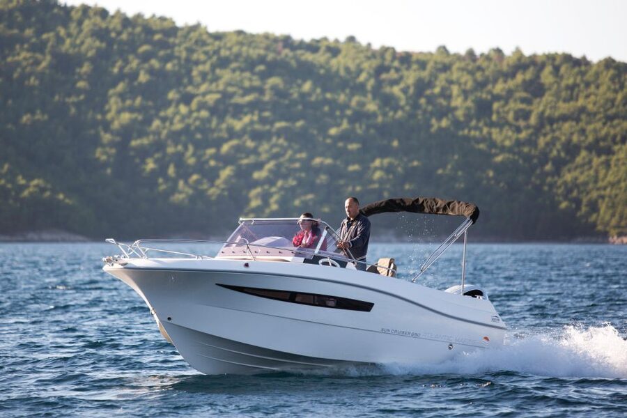 Dubrovnik: Elafiti Island Private Speedboat Tour - Sipan: wine tasting and Skocibuha Castle instead of only beach and caves