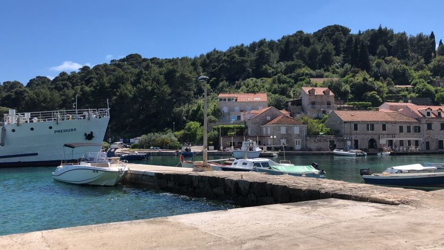 Dubrovnik: Elafiti Islands Private Full Day Boat Tour Escape - Blue Cave, Green Cave, and hidden bays: the water part you will remember