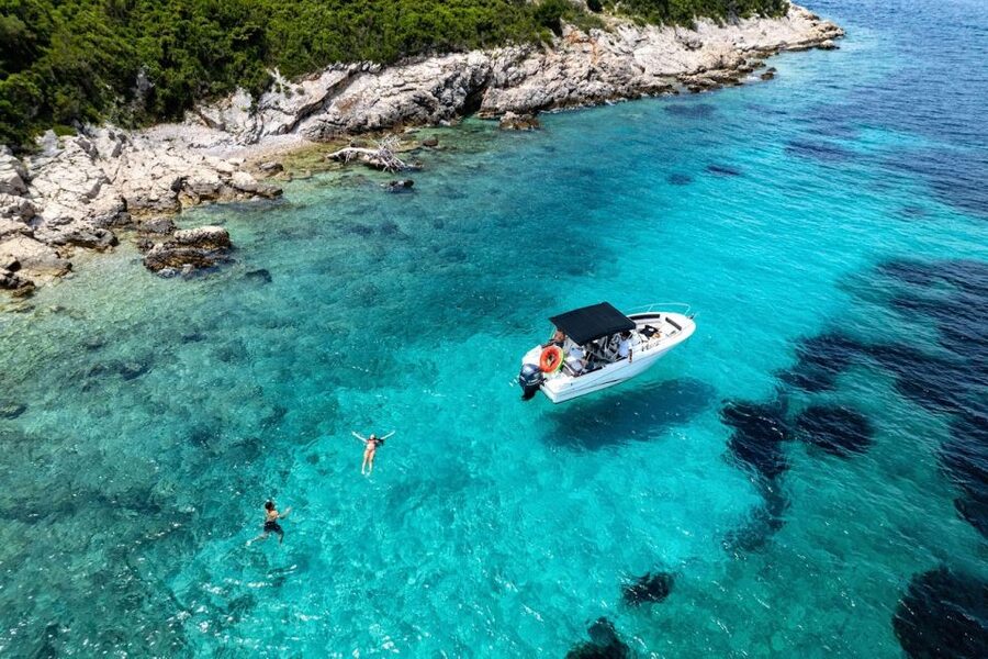 Dubrovnik: Elaphiti Islands Private Day Cruise by Speedboat - The on-board extras that make a difference at sea