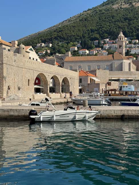 Dubrovnik: Elaphiti Islands Private Sunset Boat Tour - Who should book this private Elaphiti sunset cruise