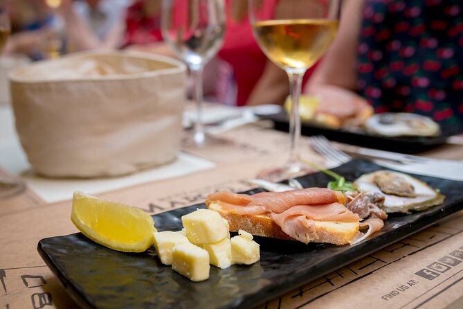 Dubrovnik Food and Drink Walking Tour with a Local Guide - Stop 2: Ruđer Bošković Square, Perfect for a Food-First History Lesson