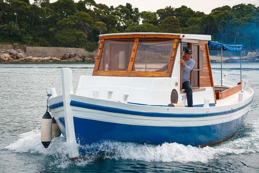 Dubrovnik: Full-Day Blue Cave & Elaphiti Islands Boat Tour - Weather, Sea Conditions, and Comfort on a Smaller Boat