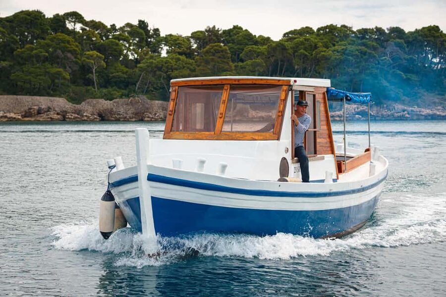 Dubrovnik: Full-Day Blue Cave & Elaphiti Islands Boat Tour - Lapadska Obala Pier to Open Water: How the Morning Sets Up