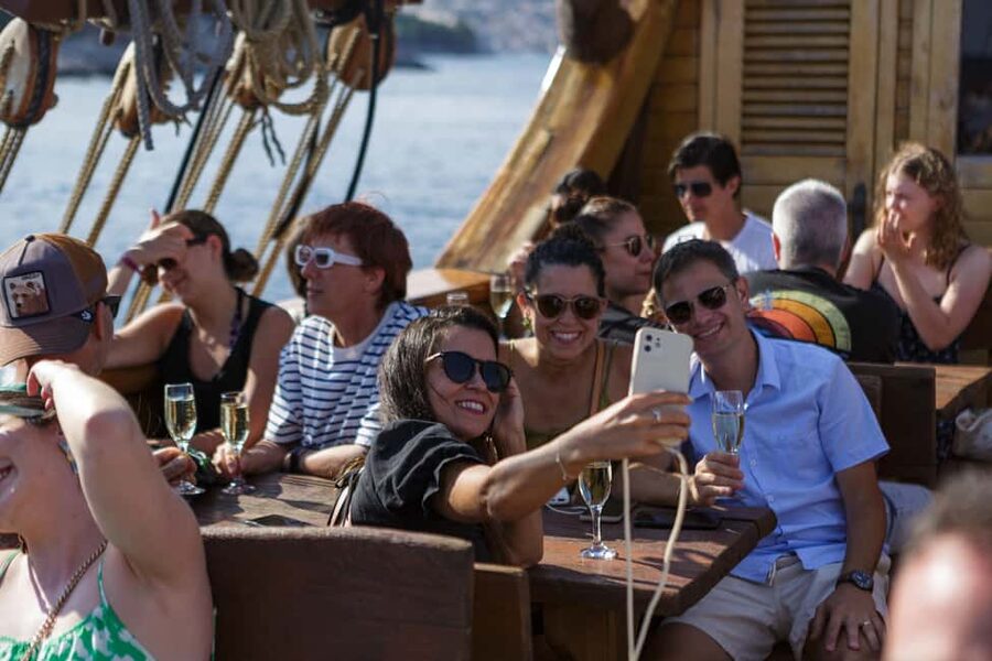 Dubrovnik: Galleon Sunset Cruise with a Live Guide & Drink - Where to find the ship at the Dubrovnik Old Town pier