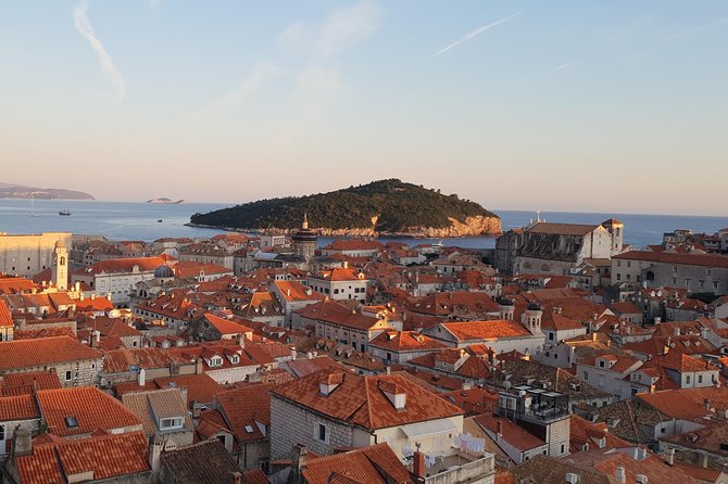 Dubrovnik Game of Thrones and City Walls 3-Hour Private Tour - Comfort Notes: Walking Shoes, Steps, and Heat Management