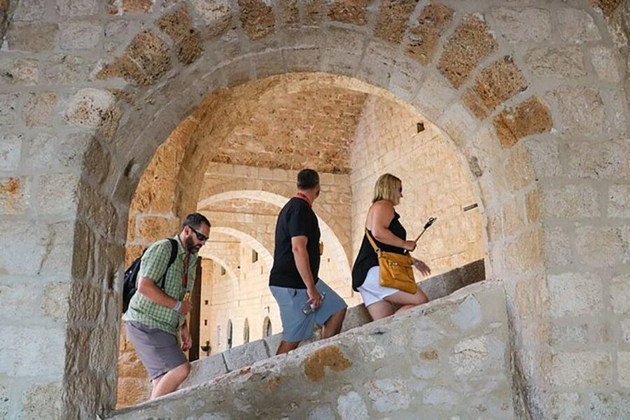 Dubrovnik: Game of Thrones and City Walls Walking Tour - Two hours through Dubrovnik Old Town: where you connect the show to the streets